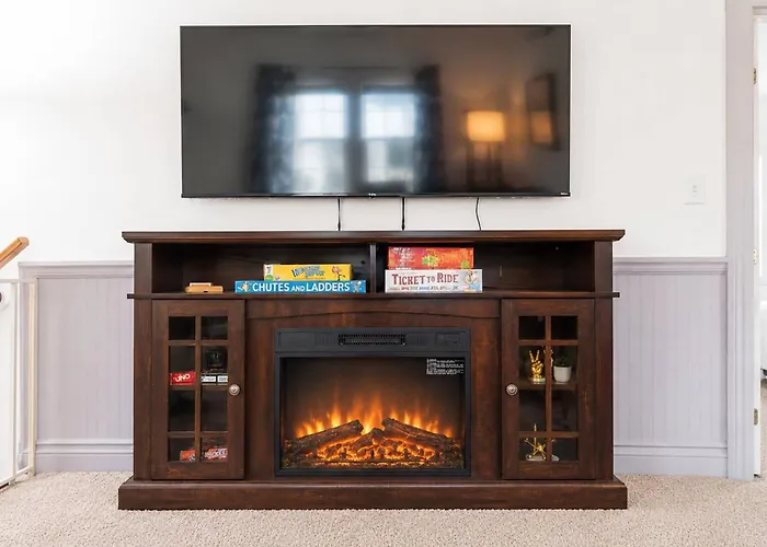 Easton 4br Getaway, Game And 2 Living Areas Holiday home