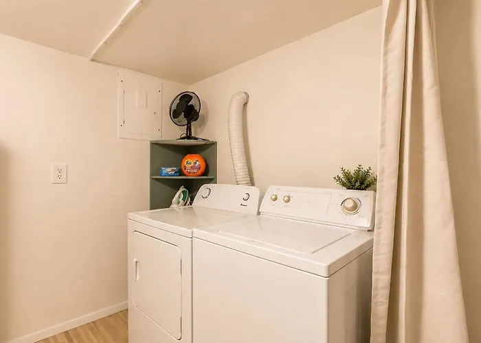 Easton 4br Getaway, Game And 2 Living Areas * Columbus