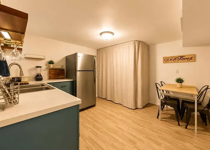 Easton 4br Getaway, Game And 2 Living Areas Holiday home